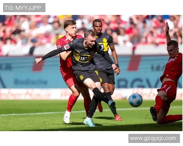 多特主场大胜汉堡,展现强大实力势不可挡