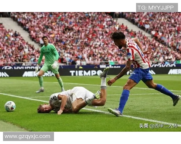 皇马后防线危机加剧主力中卫在训练中受伤缺席两周